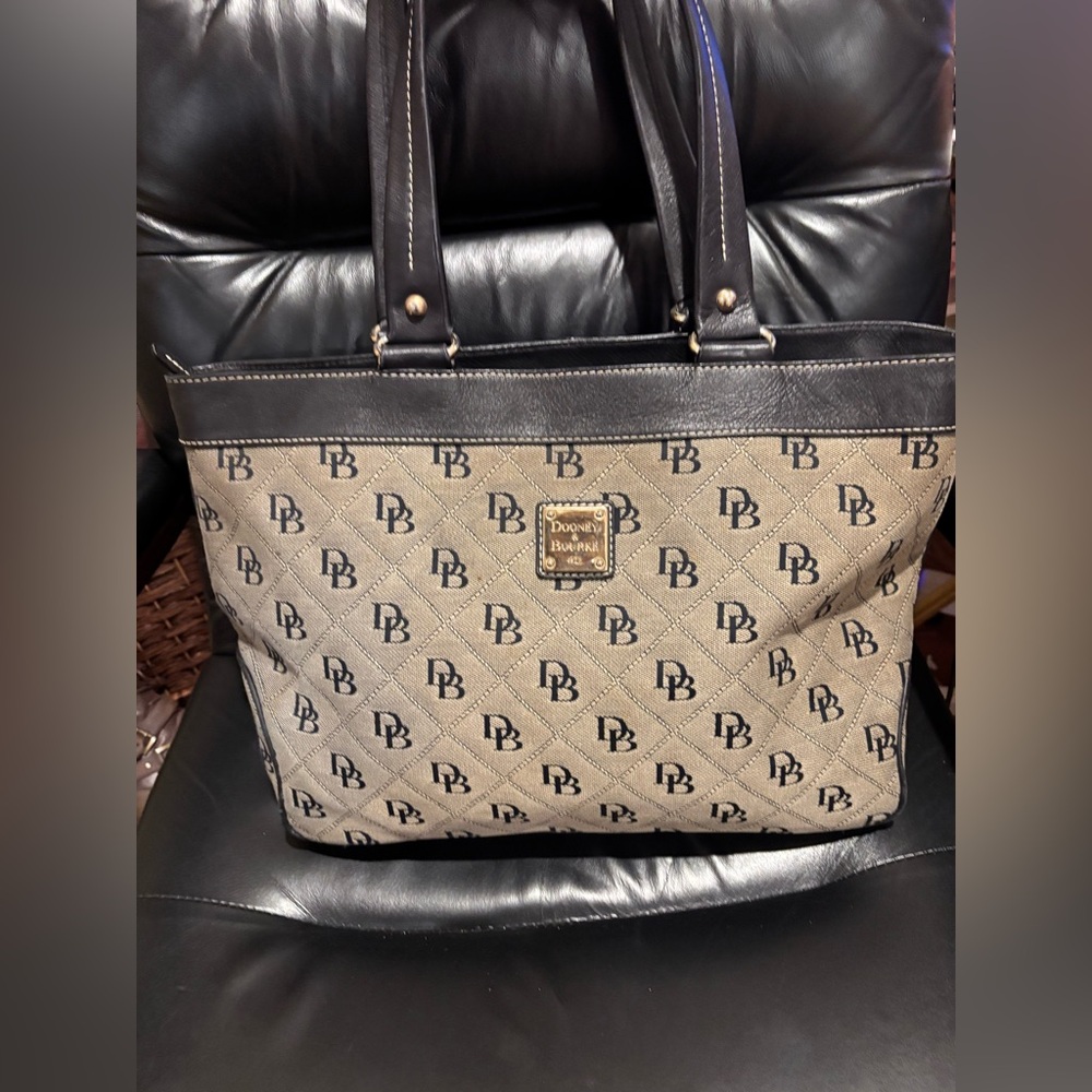 Dooney & Bourke Black and Brown‎ Logo Tote